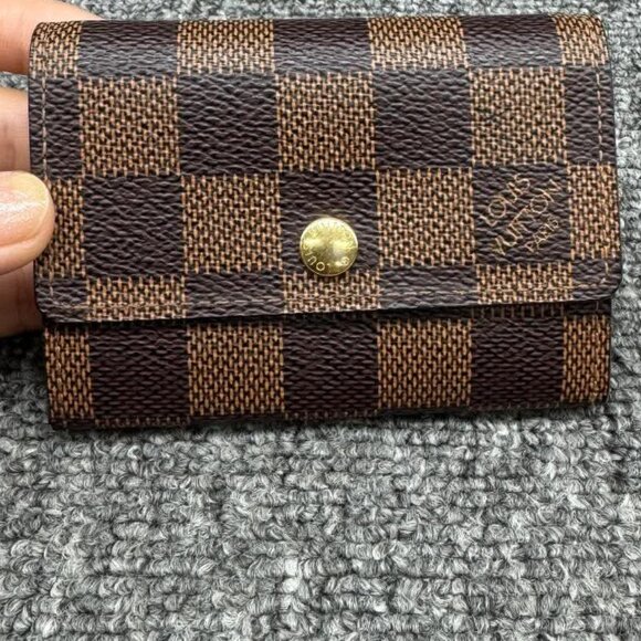 Louis Vuitton Leather Wallet 275-081125 - Picture 1 of 8